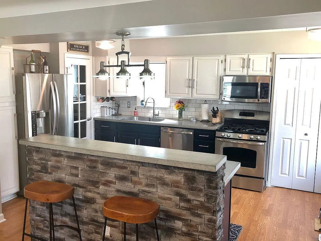 533 Walnut Ave — Photo 2