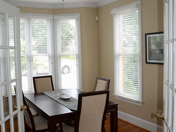 dining room w/ french doors