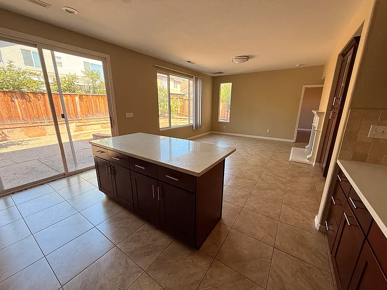 1832 Montage Ct — Photo 7