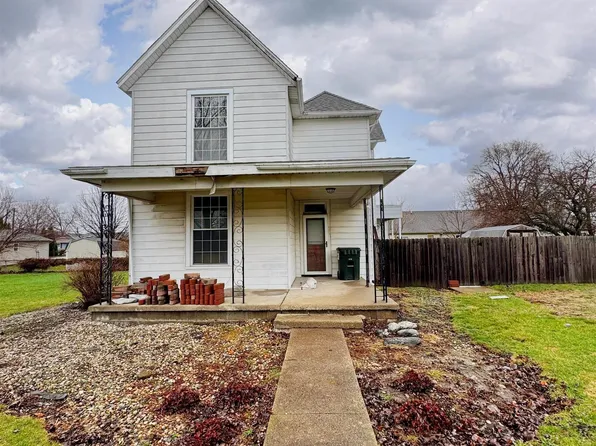 409 E 2nd St, Otterbein, IN 47970
