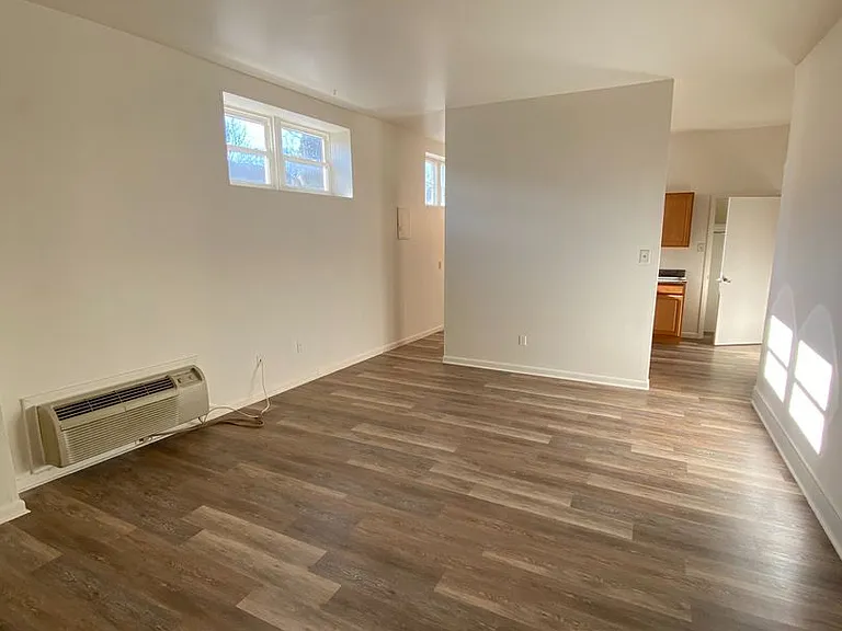 601 Manor St #603 — Photo 3