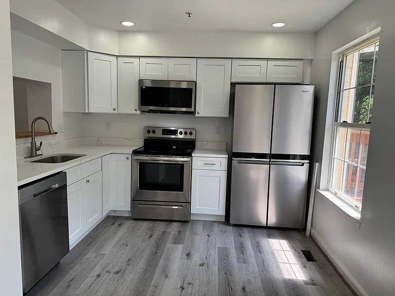 5117 Stoney Meadows Dr — Photo 2