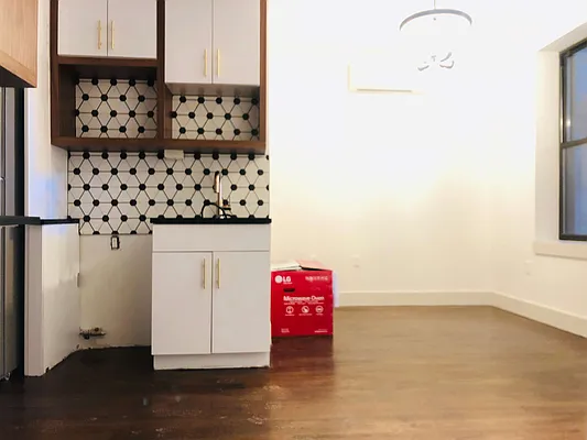 Rented by Nooklyn NYC LLC | media 47