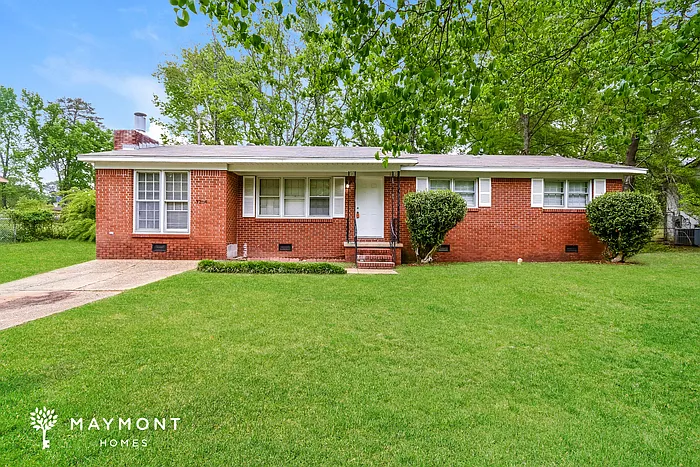 3204 45th Pl E — Photo 1
