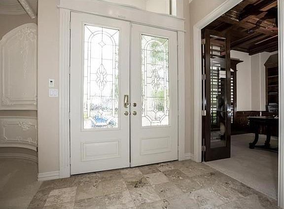3rd image of 4804 Lakeshore Ct