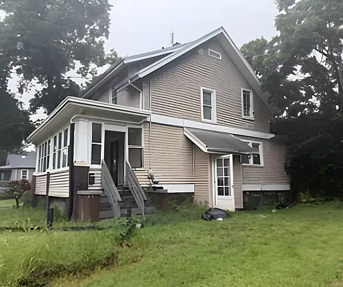 1501 NE Madison Ave Photo 1