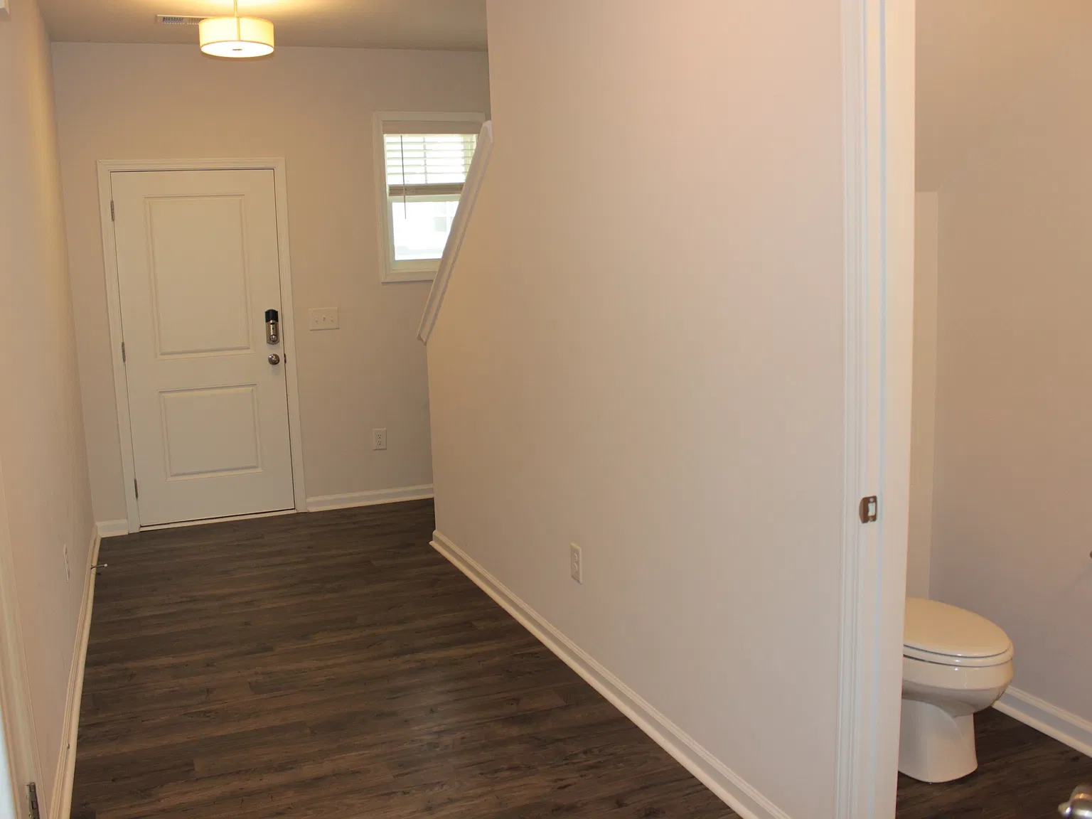 15 Apricot Lane - 1 — Photo 2
