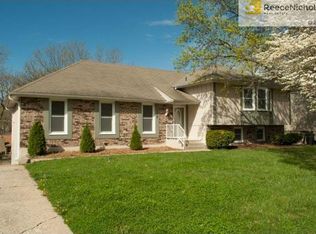 1109 SW 23rd St, Blue Springs, MO 64015
