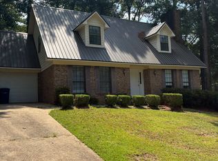 100 McDuffie Cir, Daphne, AL 36526