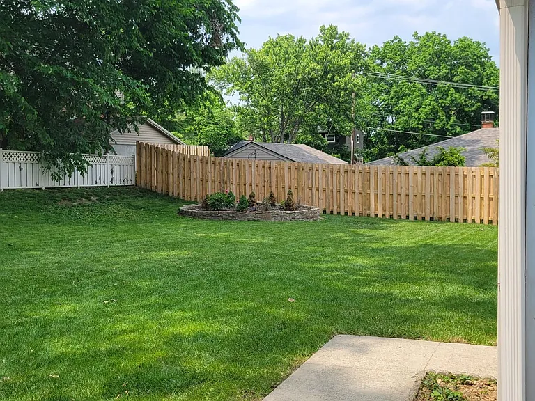 1089 Rosetree Ln — Photo 16