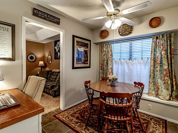 5th image of 266 E Ridgegate Dr