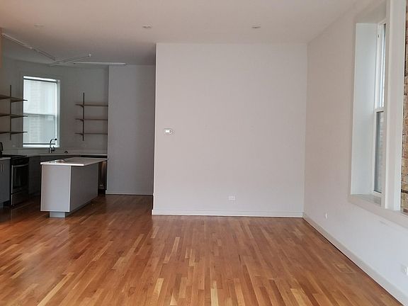 3rd image of 1135 N Damen Ave APT 1F