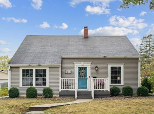 1212 W 7th St, Cedar Falls, IA 50613