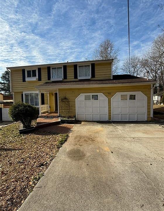 1st image of 815 Sunfield Dr NW