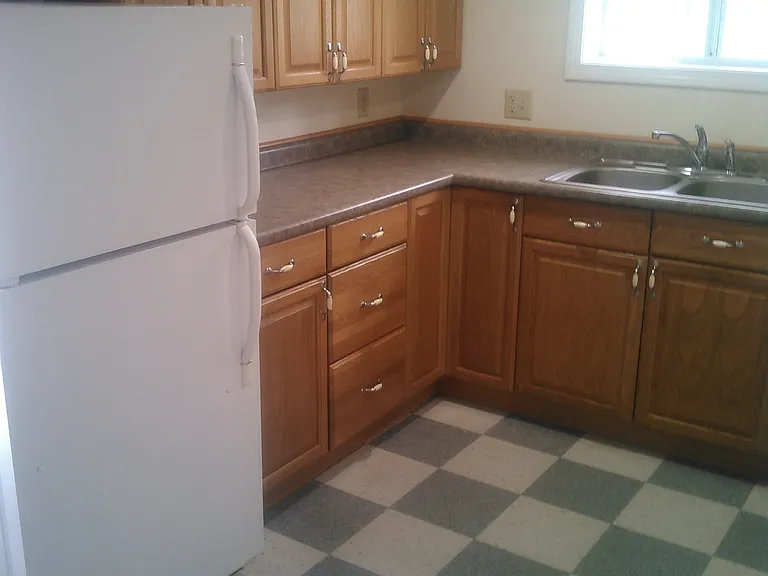 119 Pleasant St #6 — Photo 6