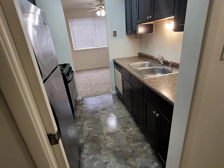 9937 S Cicero Ave #405 — Photo 2