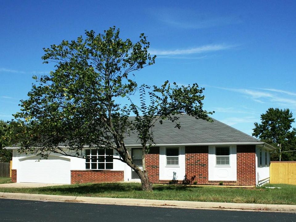 1st image of 204 Ashley St