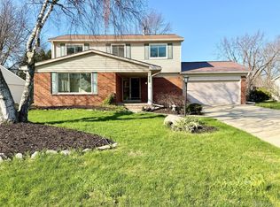 23053 Brook Forest Rd, Novi, MI 48375