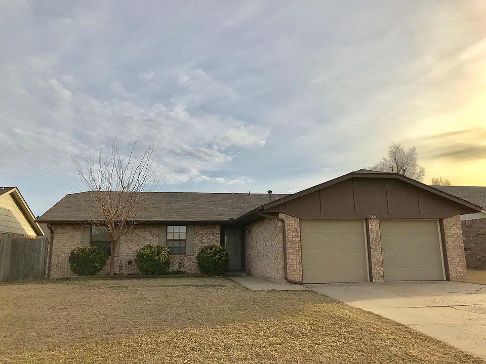 1st image of 7332 NW 126th St