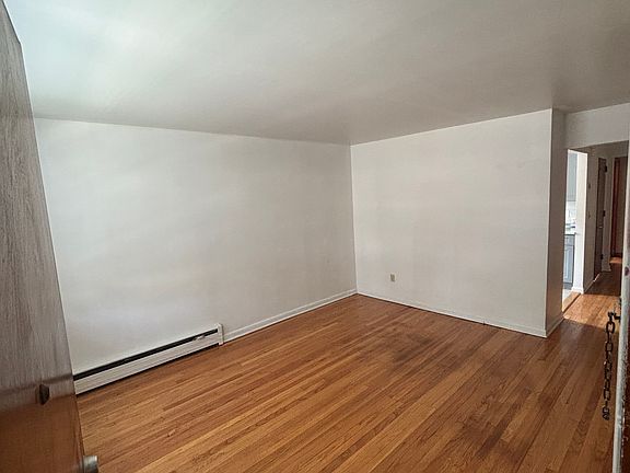 4th image of 613 Jackson Ave