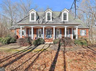 415 Grooms Rd, Fayetteville, GA 30215