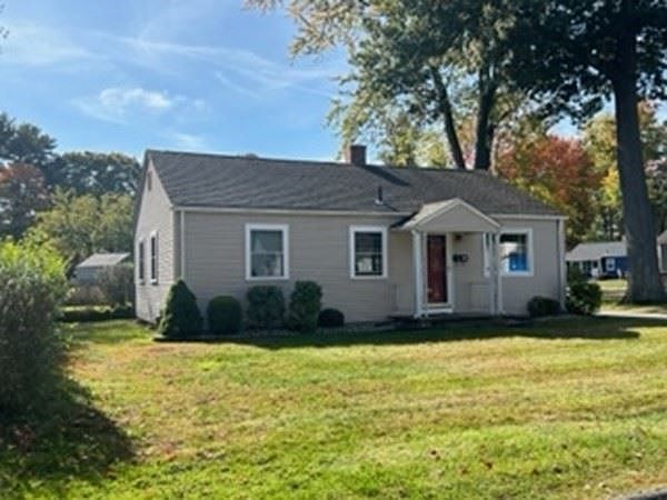 1st image of 76 Helen Cir