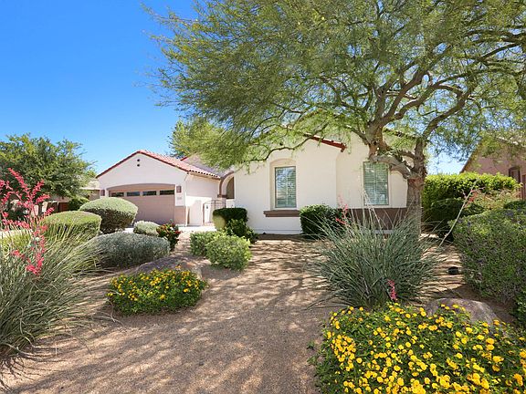 2nd image of 1079 N Balboa Dr