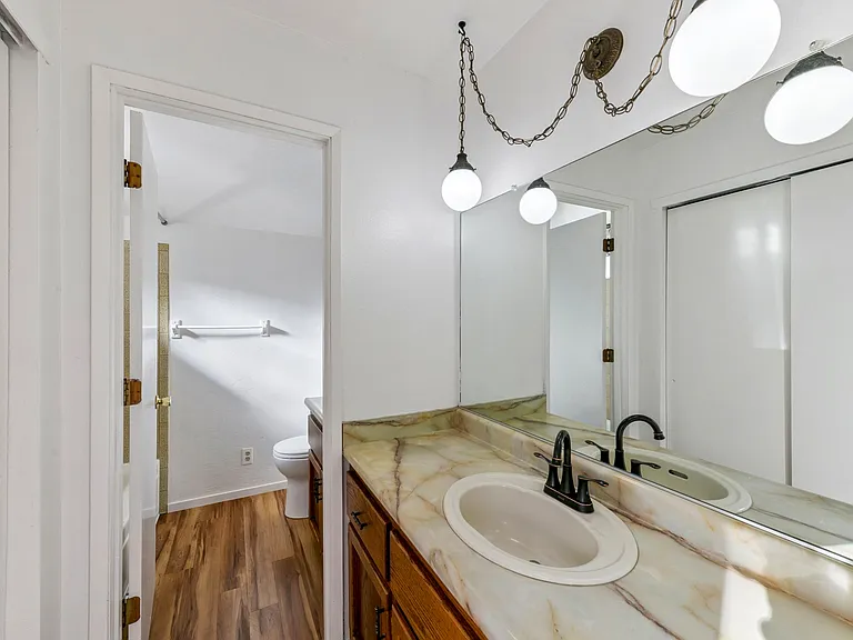 993 Woodchuck Ct — Photo 12