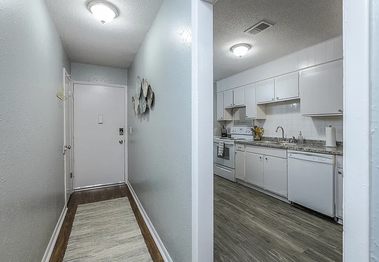8325 Lowell Ave #4 — Photo 5