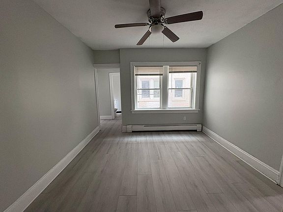 2nd image of 3311 Archwood Avenue West 33rd St #3776-13