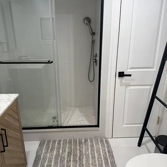 40 Michael St #4 — Photo 4