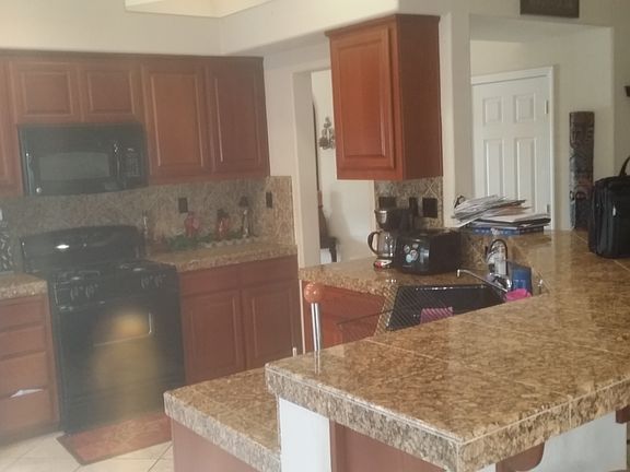 4th image of 4909 Moorcroft Cir