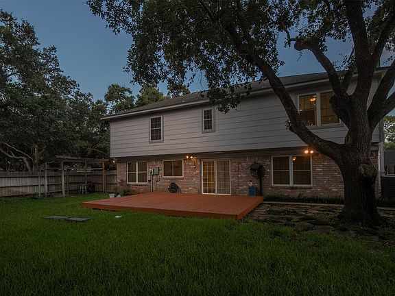 5th image of 3106 Battle Ridge Ln