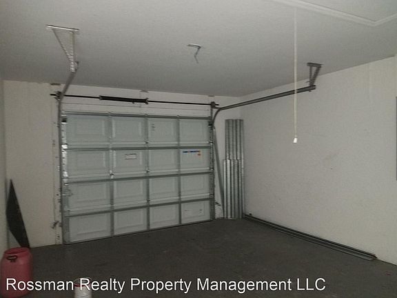 5th image of 2326 Daniel Ave N