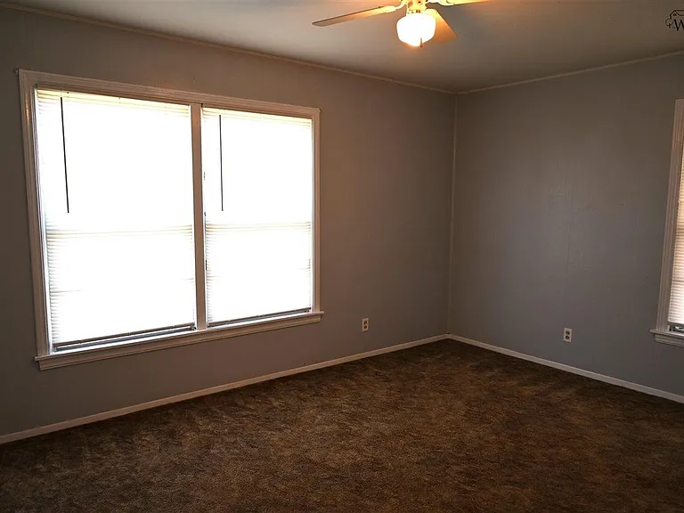 4326 Rhea Rd — Photo 12