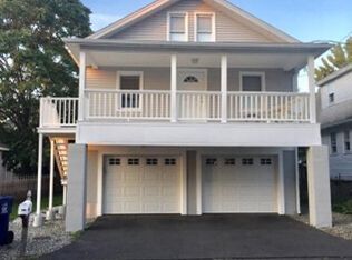 140 College Pl, Fairfield, CT 06824