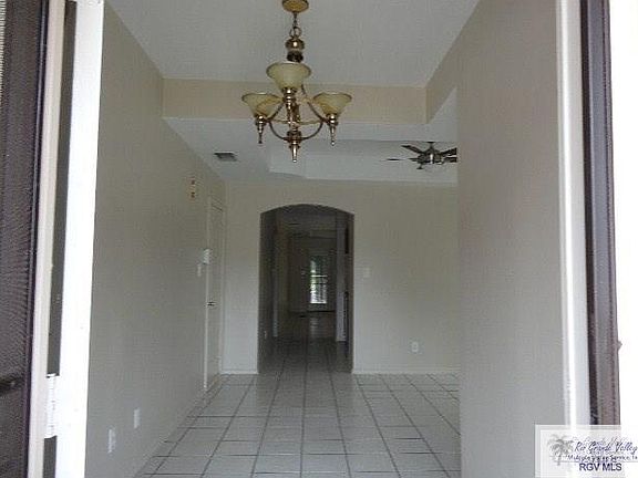 2nd image of 2782 Parkview Ln