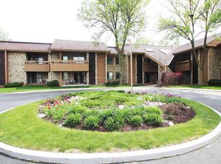 2101 W Good Hope Rd UNIT 101, Glendale, WI 53209