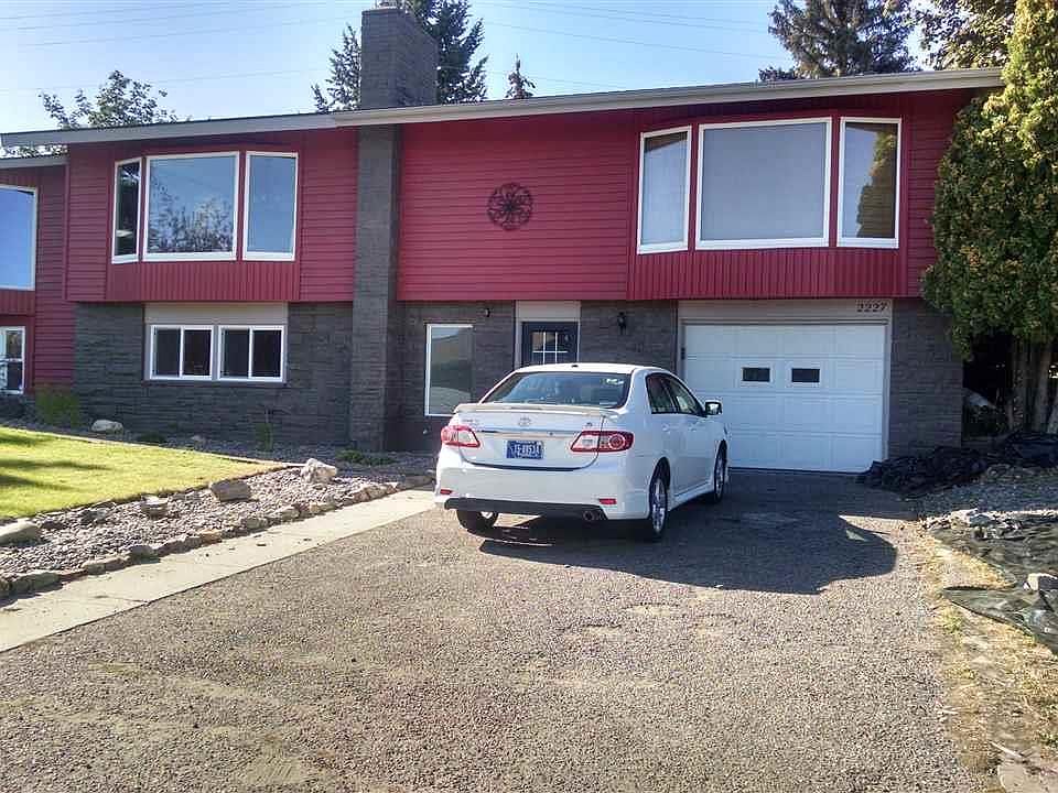 1st image of 2227 42nd St