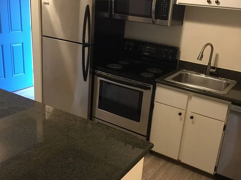 4050 SE Gladstone St #1 — Photo 10