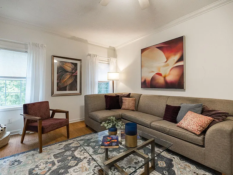 279 Arch St — Photo 4