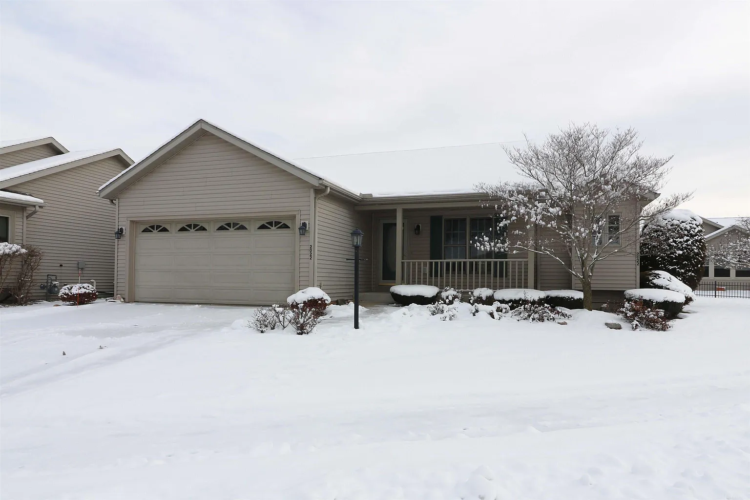 2022 Wild Rose Ln photo 1