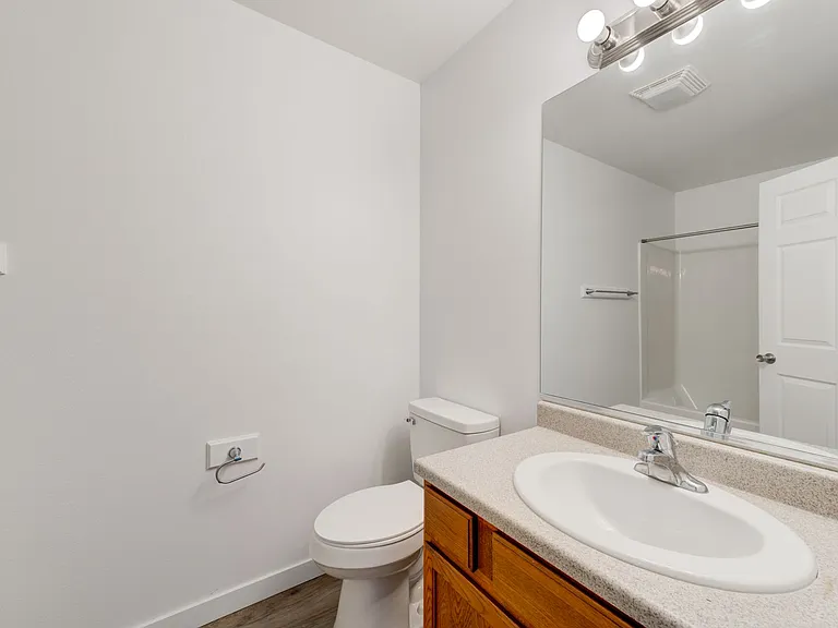 1094 Longbow Ln #D — Photo 20