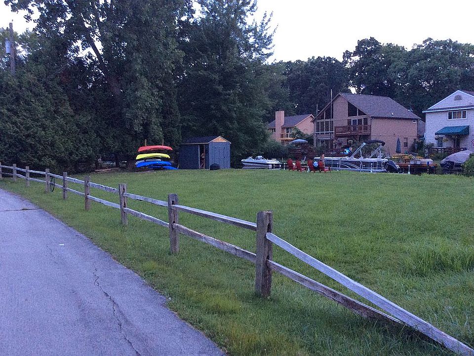 1st image of Clinton Dr
