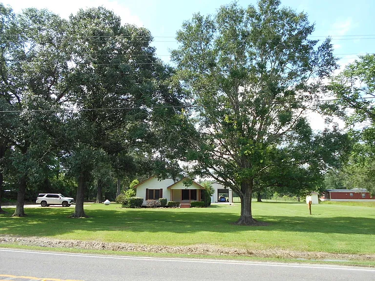 430 FM 2797 — Photo 15