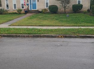 1376 Tanforan Dr, Lexington, KY 40517