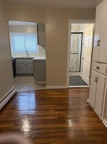 1 bed, 1.0 bath, $2,500 — Photo 2