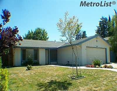 2nd image of 6400 Twin Wood Way