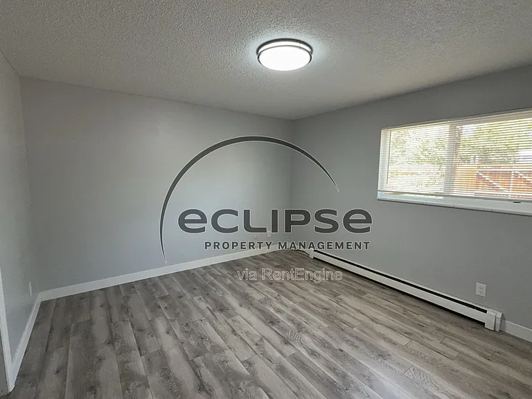 Summit View Apartments — Photo 143