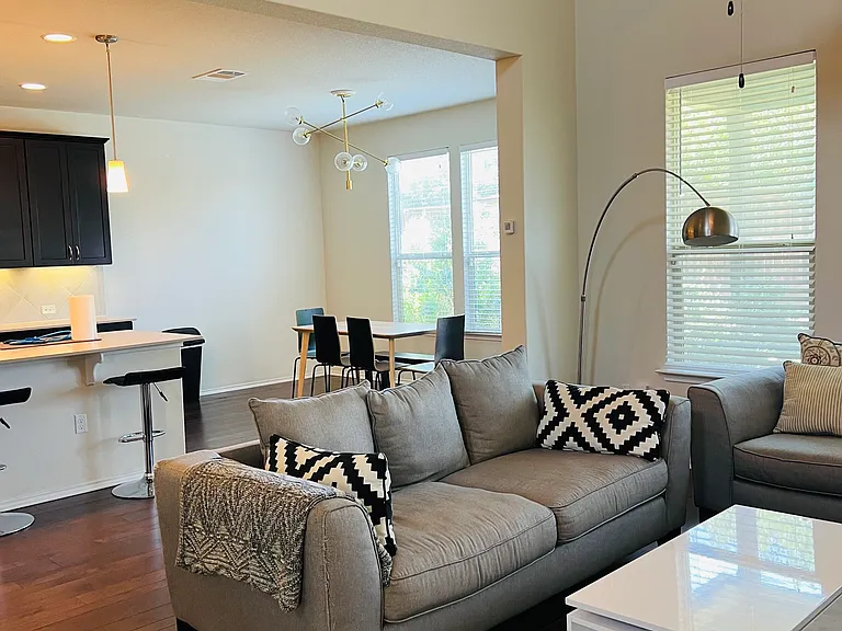 908 Cottage Bank Trl — Photo 5